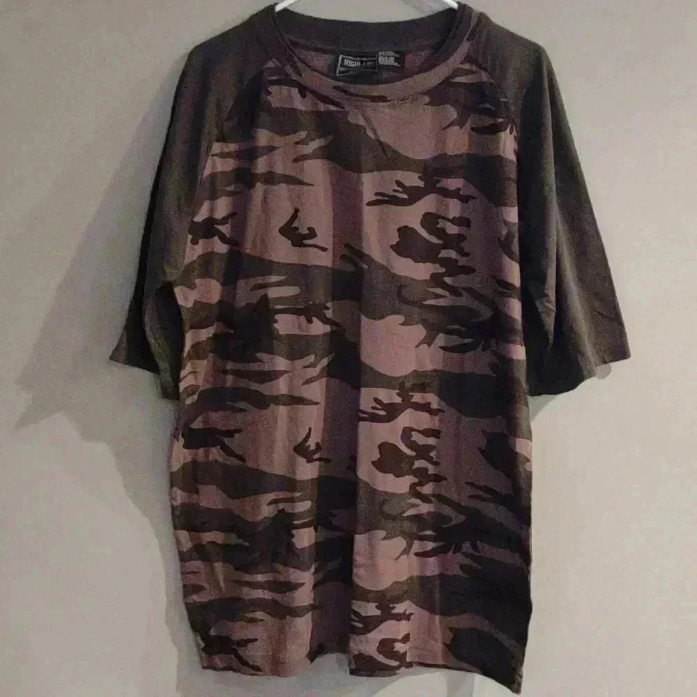 Highland‎ Outfitters mens XXlarge camo short sleeve T-shirt